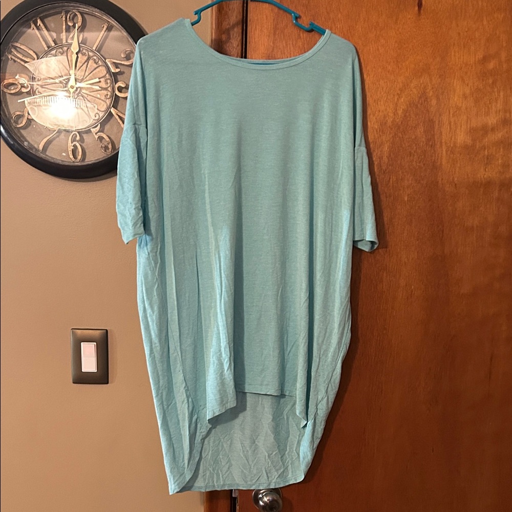 LuLaRoe Mint Green Tunic Top Size S